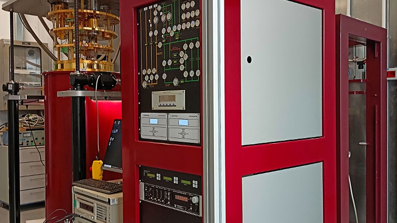 Photo of the laboratory of quantum electronic circuits for metrology. |  ph. INRiM 